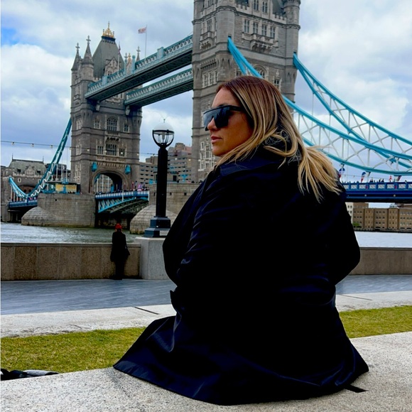 Meet your Posher, Billy - Picture 1 of 3